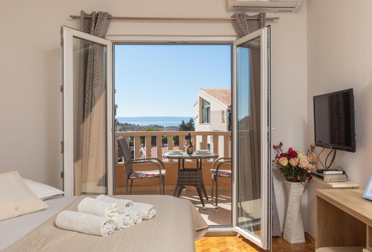 Apartments Petrovic Makarska Exterior photo